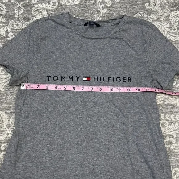 Tommy Hilfiger Women's Graphic Print T-Shirt Gray Size M Crew Neck - Picture 3 of 7
